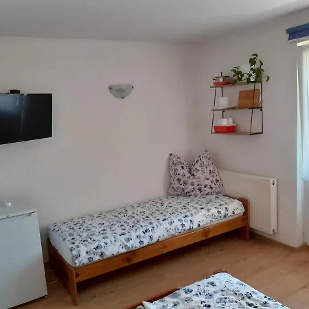 Drewniany I Goscinne U Buczka Ubytování v soukromí