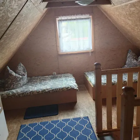 Drewniany I Goscinne U Buczka Проживание в семье Владыславово