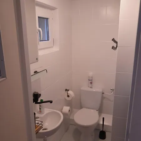 Drewniany I Goscinne U Buczka * Владыславово