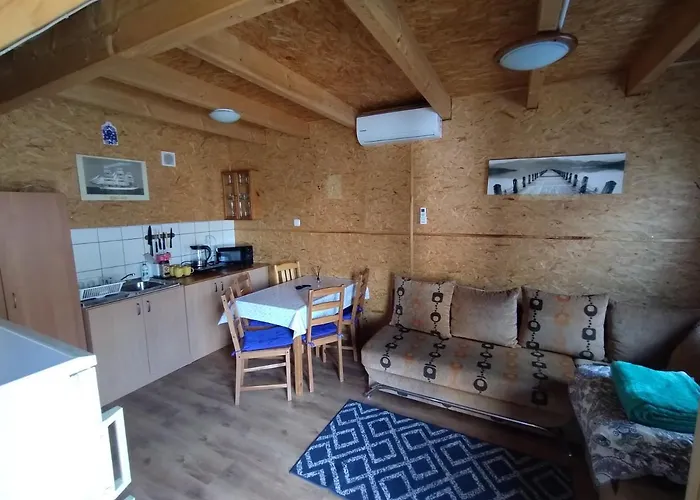 Drewniany I Goscinne U Buczka Kwatera prywatna Władysławowo